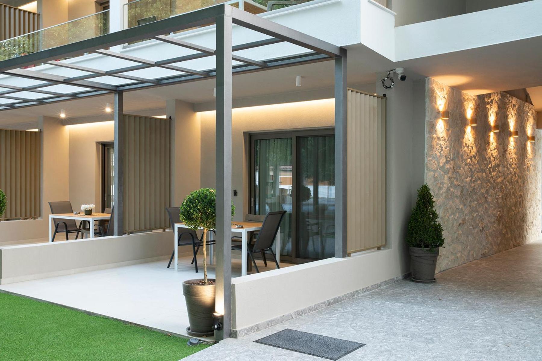 Olympus Suites 파랄리아 판탈레이모노스 외부 사진